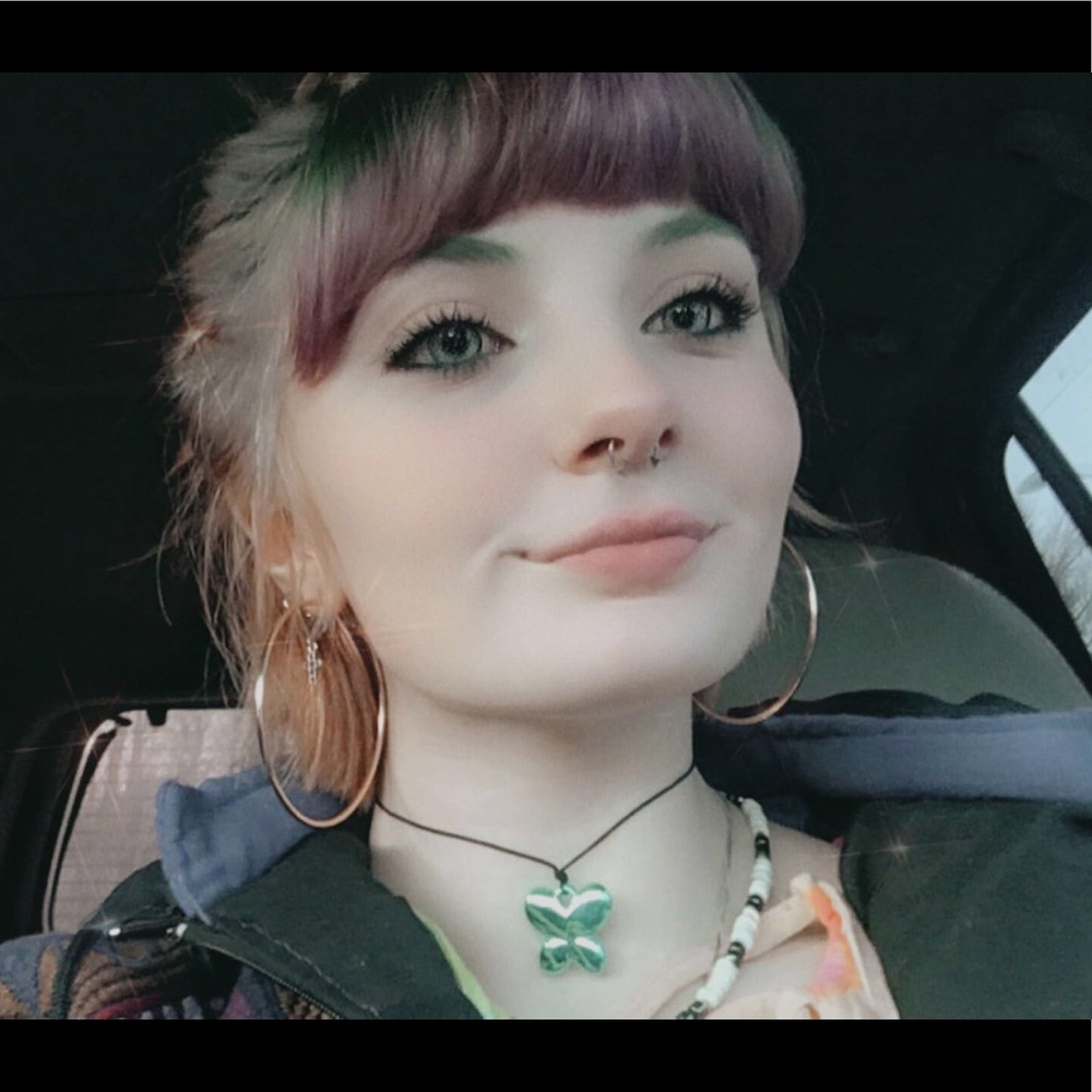 Meet your Posher, Maliakay